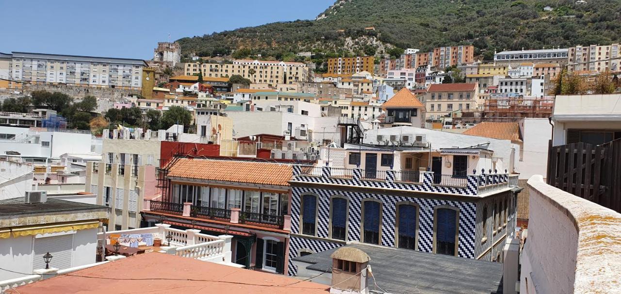 Gibraltar Town Centre Flat With Roof Terrace 아파트 외부 사진
