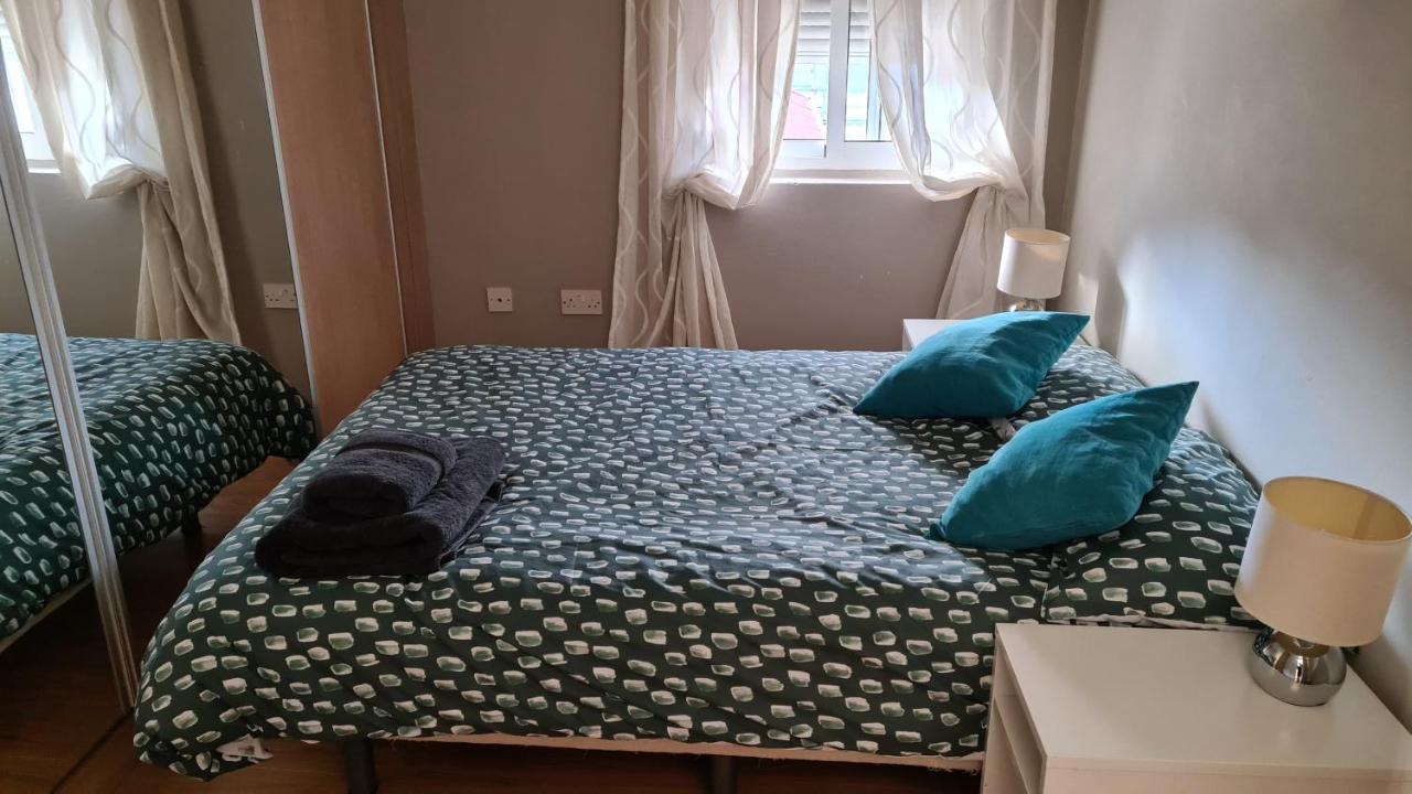Gibraltar Town Centre Flat With Roof Terrace 아파트 외부 사진