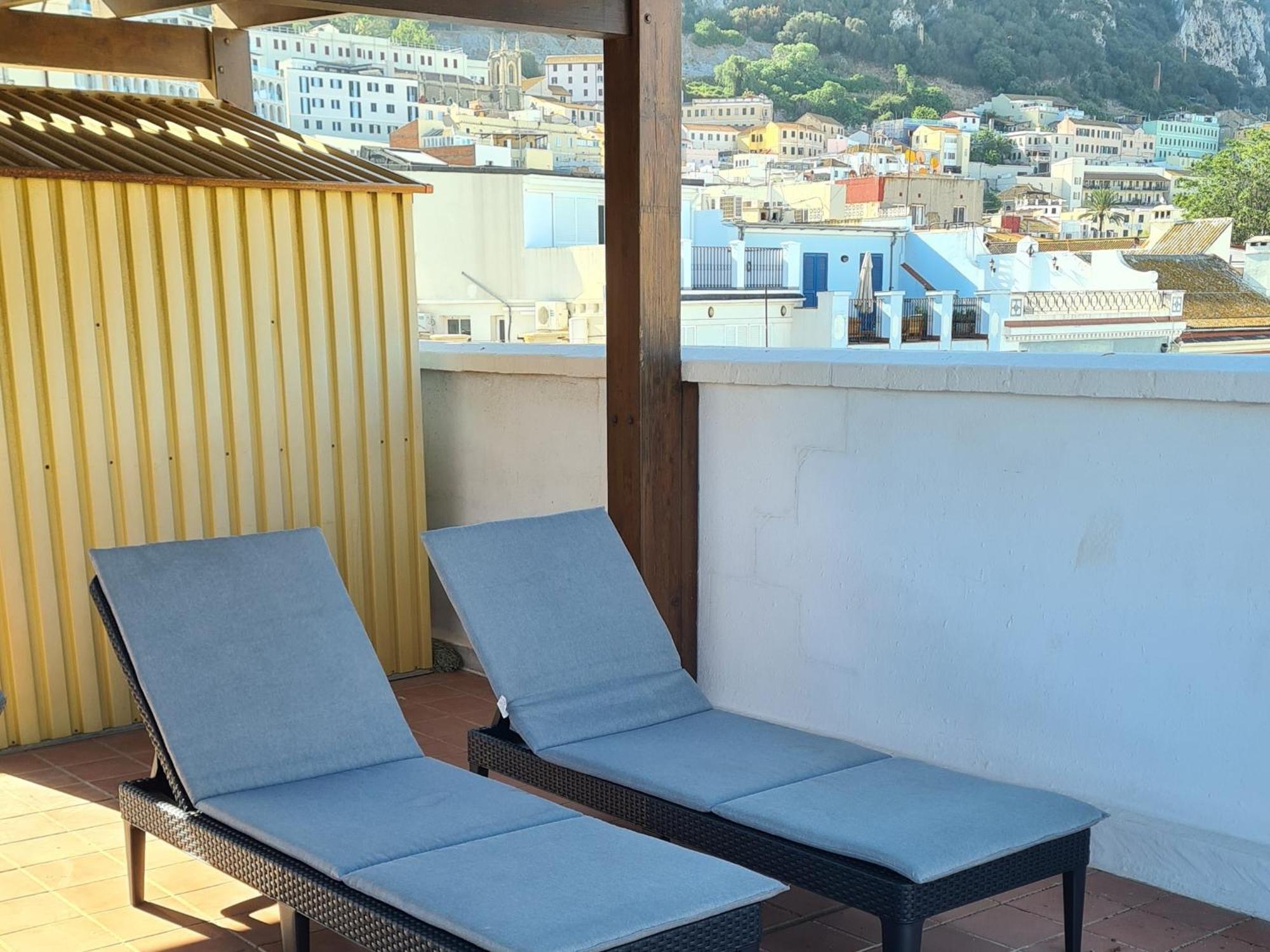 Gibraltar Town Centre Flat With Roof Terrace 아파트 외부 사진